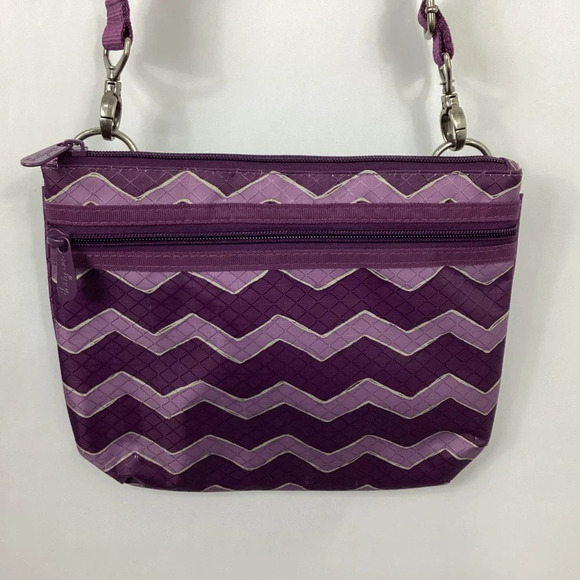 Thirty-one Chevron Crossbody Bag - Picture 2 of 9